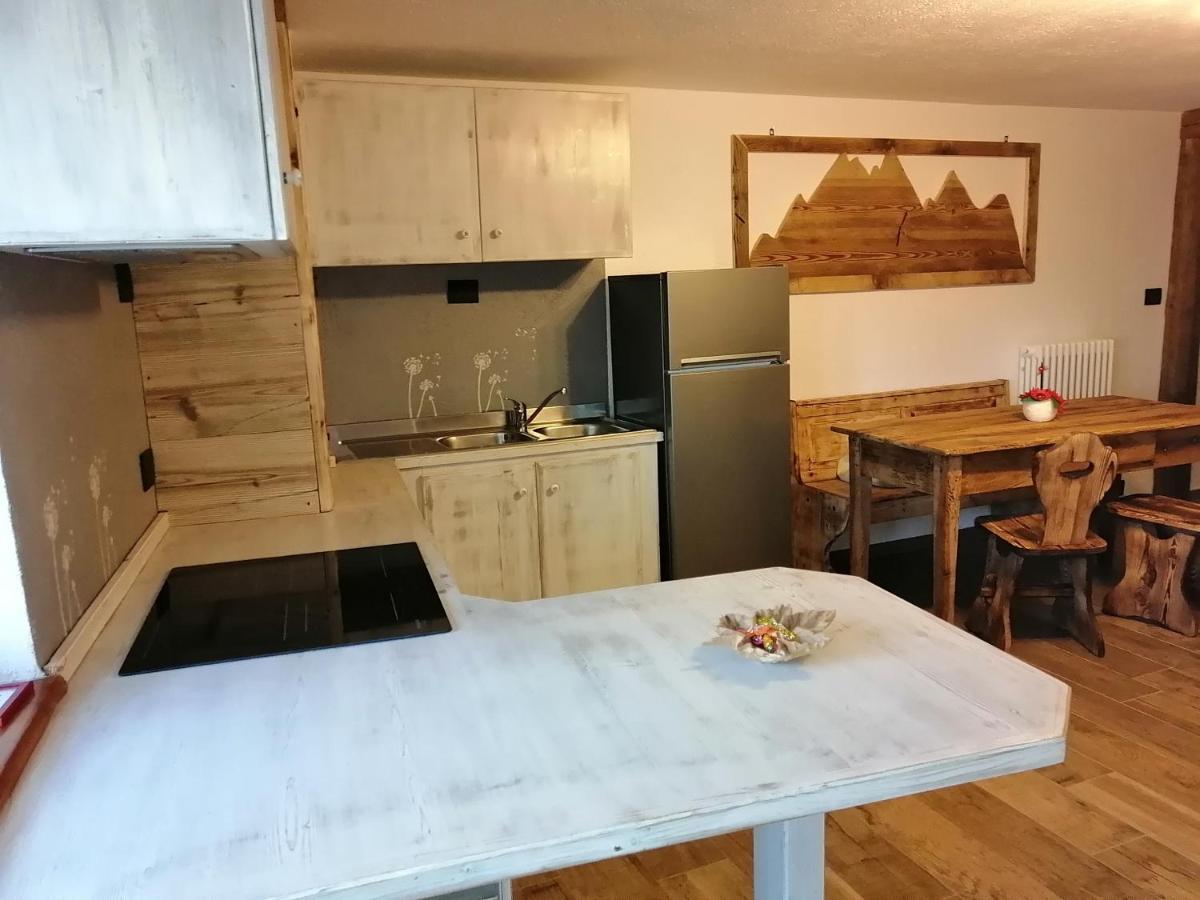 Maison Perriail Vda Gressan N 0029 Eksteriør bilde