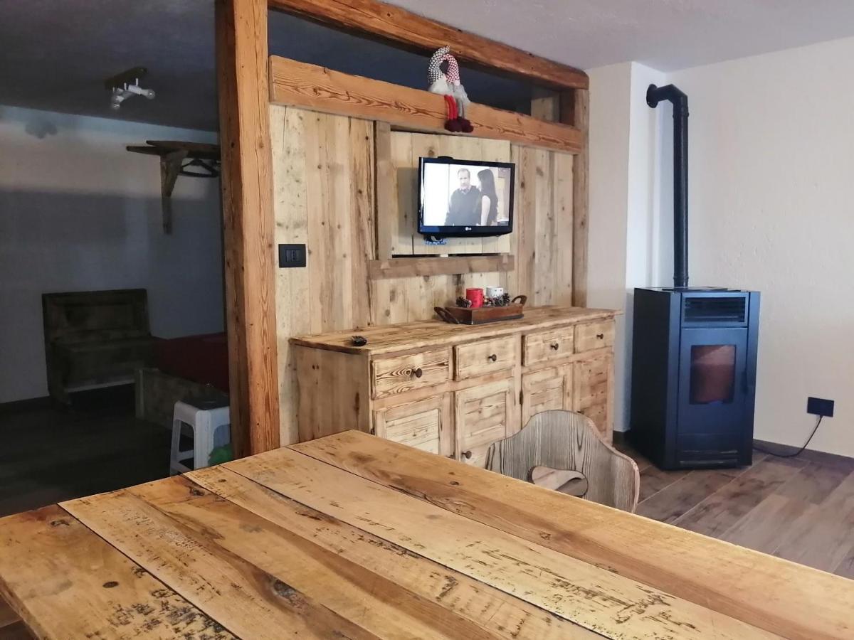Maison Perriail Vda Gressan N 0029 Eksteriør bilde