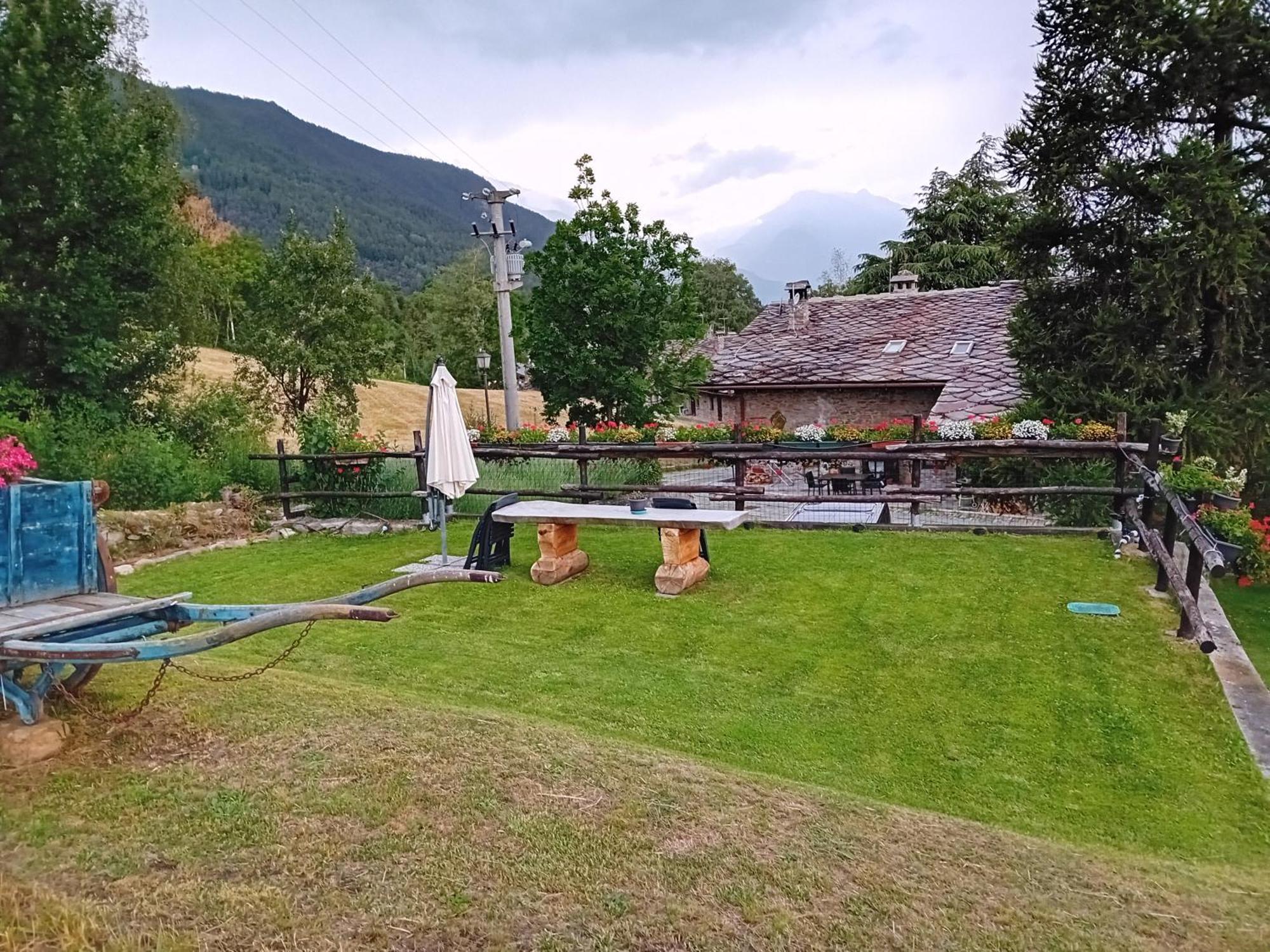 Maison Perriail Vda Gressan N 0029 Eksteriør bilde